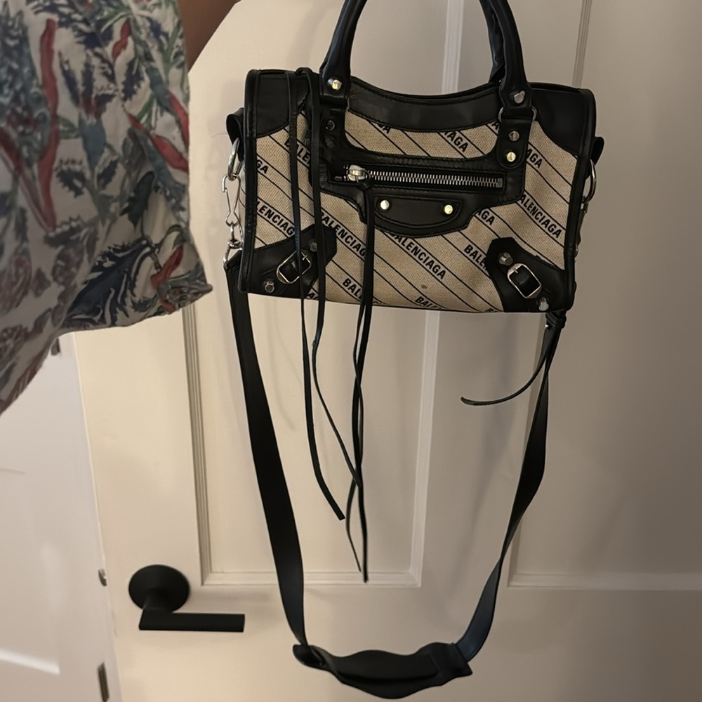 Balenciaga white canvas City bag - Picture 2 of 7